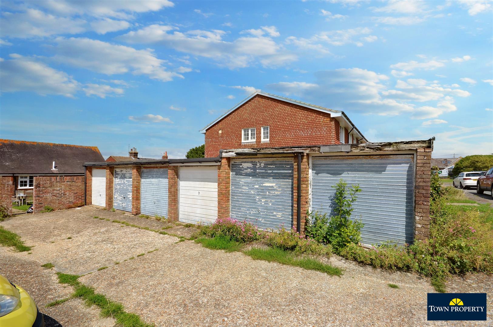 Property Details for Wannock Gardens Wannock, Polegate BN26 5PA Town